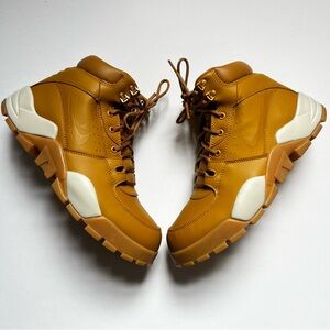 Nike Rhyodomo Men’s boot Sz 9.5 "Wheat"